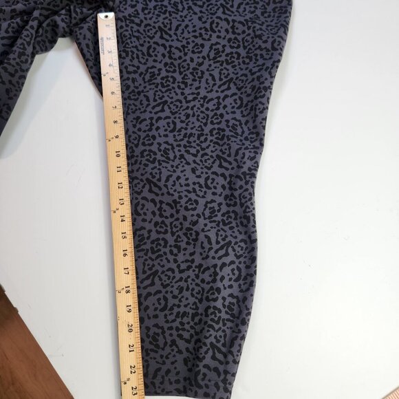 Torrid Slim Fix Technology High Rise Pull On Pixie Animal Print Pants 4R = 4X - Picture 15 of 16